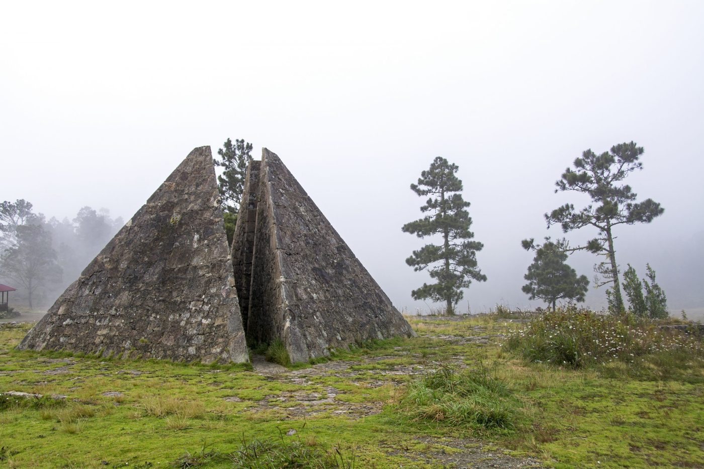 Las Piramides — Valle Nuevo